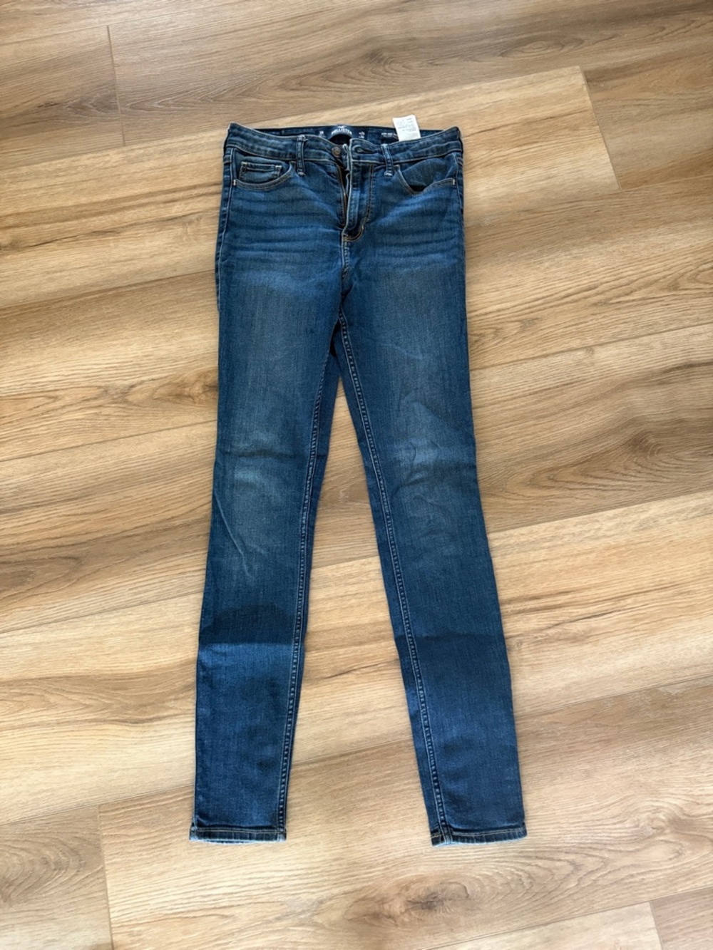 Hollister Women's Dark Blue Skinny Jeans